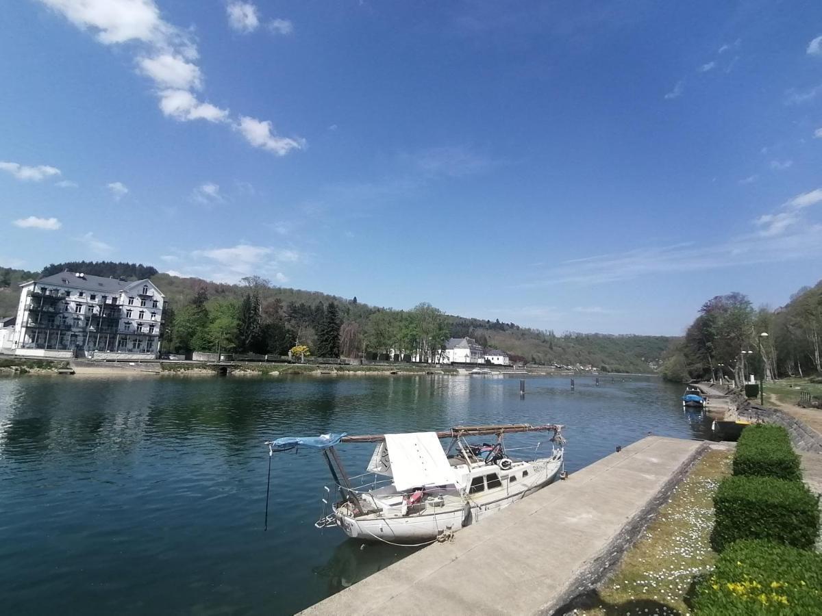 Au Bout Du Monde Villa Waulsort Buitenkant foto