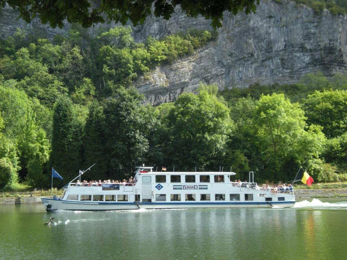 Au Bout Du Monde Villa Waulsort Buitenkant foto