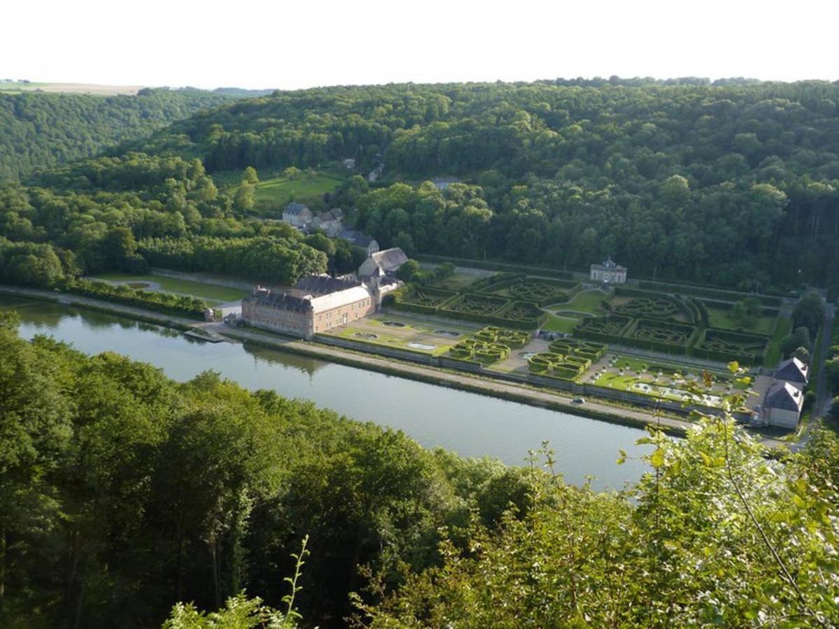 Au Bout Du Monde Villa Waulsort Buitenkant foto